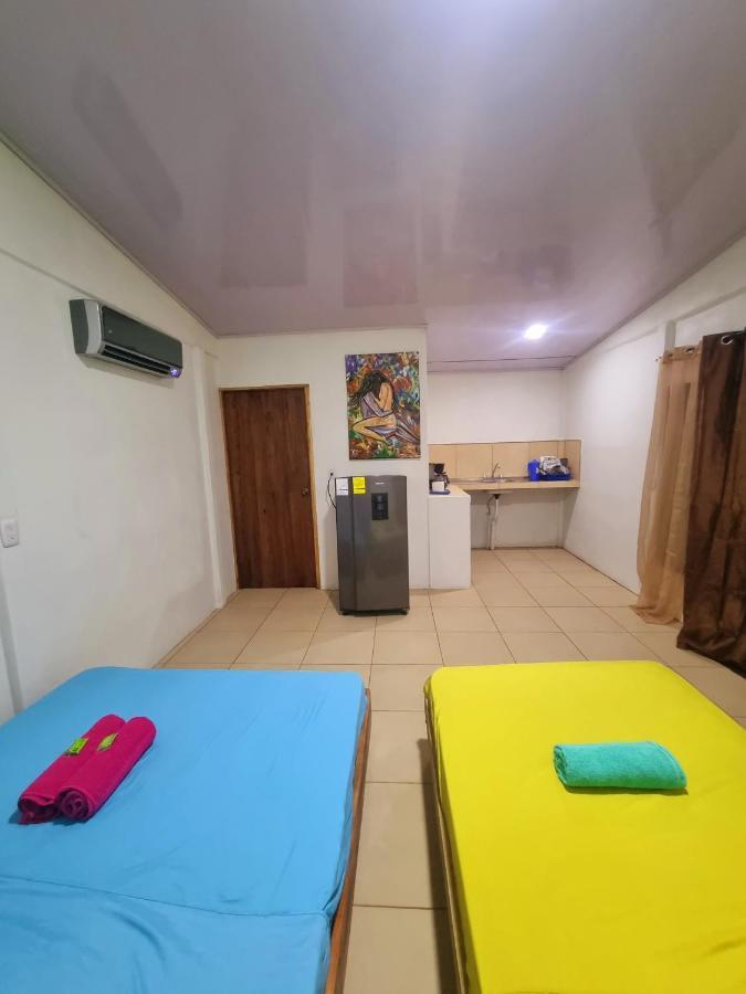 Ballena Oasis Homes Uvita Bagian luar foto